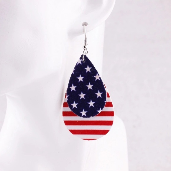 American Flag Earrings - Picture 1 of 3